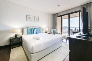 1 chambre, coffres-forts dans les chambres, fer et planche à repasser