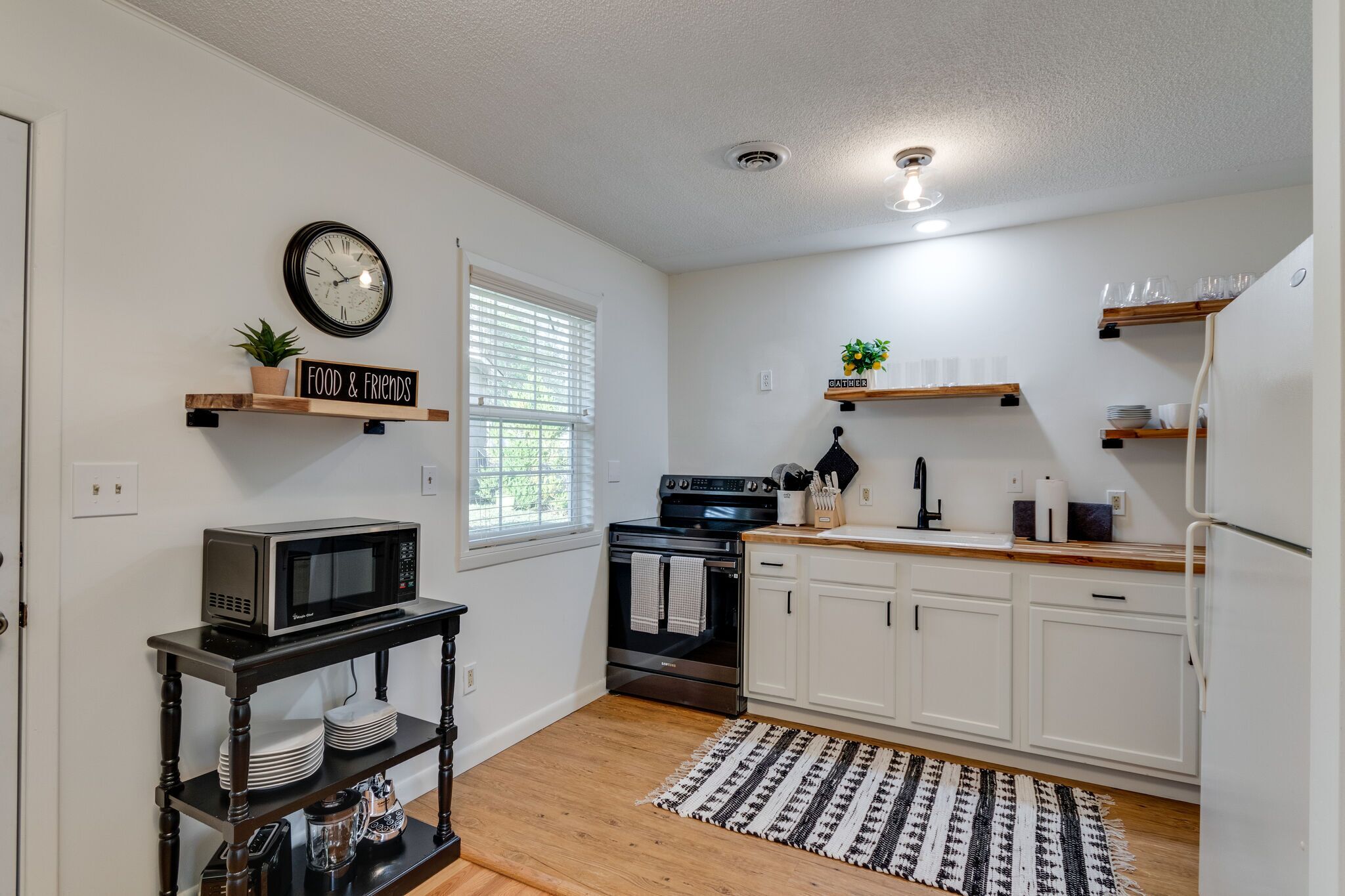 Downtown Gatlinburg and Smoky Mountains National Park's Hideaway