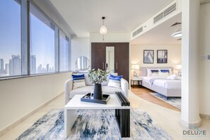 Safe på rommet, strykejern/-brett, wi-fi (inkludert) og sengetøy