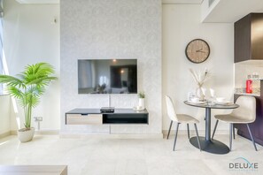 Dining - Jovial Studio at Sky Gardens DIFC by Deluxe Holiday Homes (Dubai)