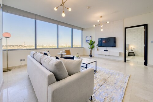 Jubilant 1BR at Sky Gardens DIFC by Deluxe Holiday Homes