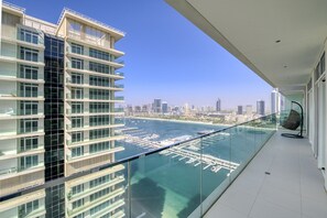 Property grounds - Exotic 2BR at Sunrise Bay Tower 1 Emaar Beachfront Dubai Marina by Deluxe Holiday Homes (Dubai)