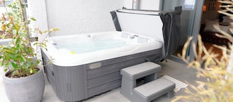 Skye Studio - UKC6566