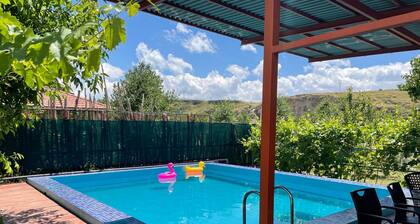 Elma Guest House