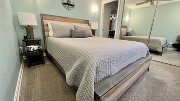 3 bedrooms, iron/ironing board, WiFi, bed sheets