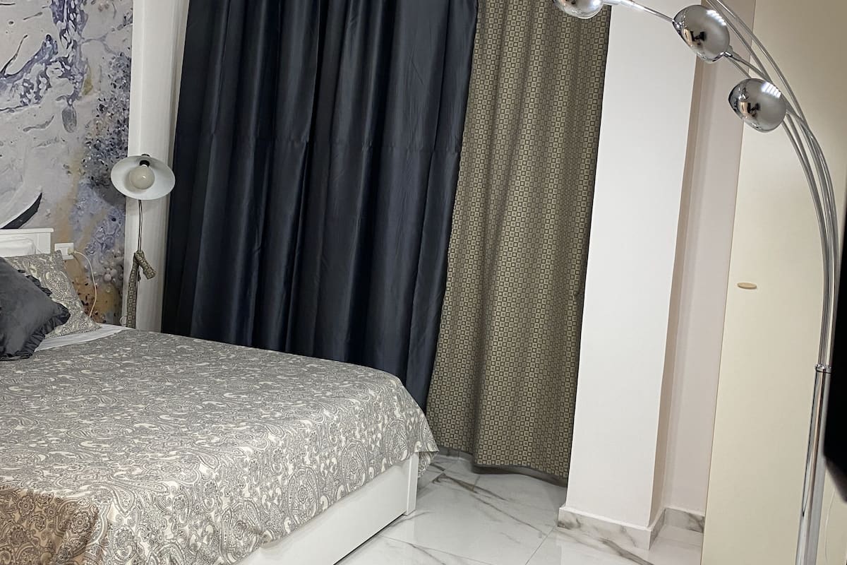 Standard Room | 1 bedroom, blackout drapes, free WiFi, bed sheets