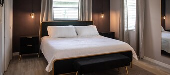 Getaway Home with Hot Tub and Close to the Beach!