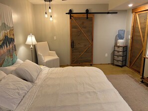 1 habitación, tabla de planchar con plancha, wifi y ropa de cama 