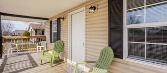 Grand Park, Westfield, Space For Entire Team, Sleeps 30 comfortably. Unit B