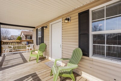 Grand Park, Westfield, Space For Entire Team, Sleeps 30 comfortably. Unit B