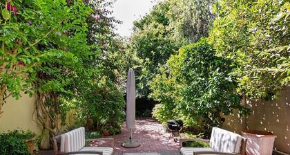 Chic T'house in SA's culinary capital