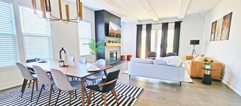 8BR Southend - Walk to Everything - Sleeps 20