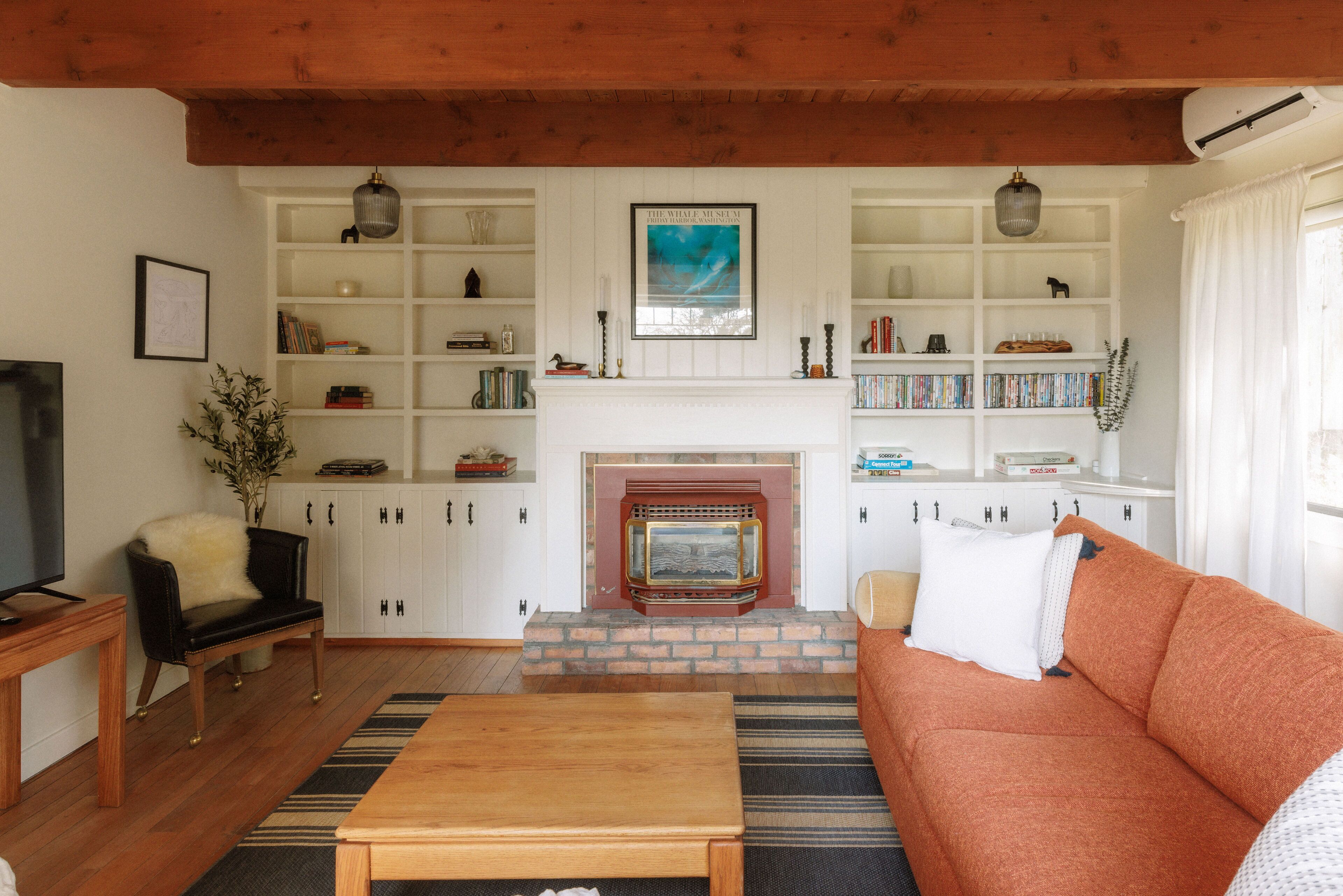 The Stuga - Walk to Water w/Views