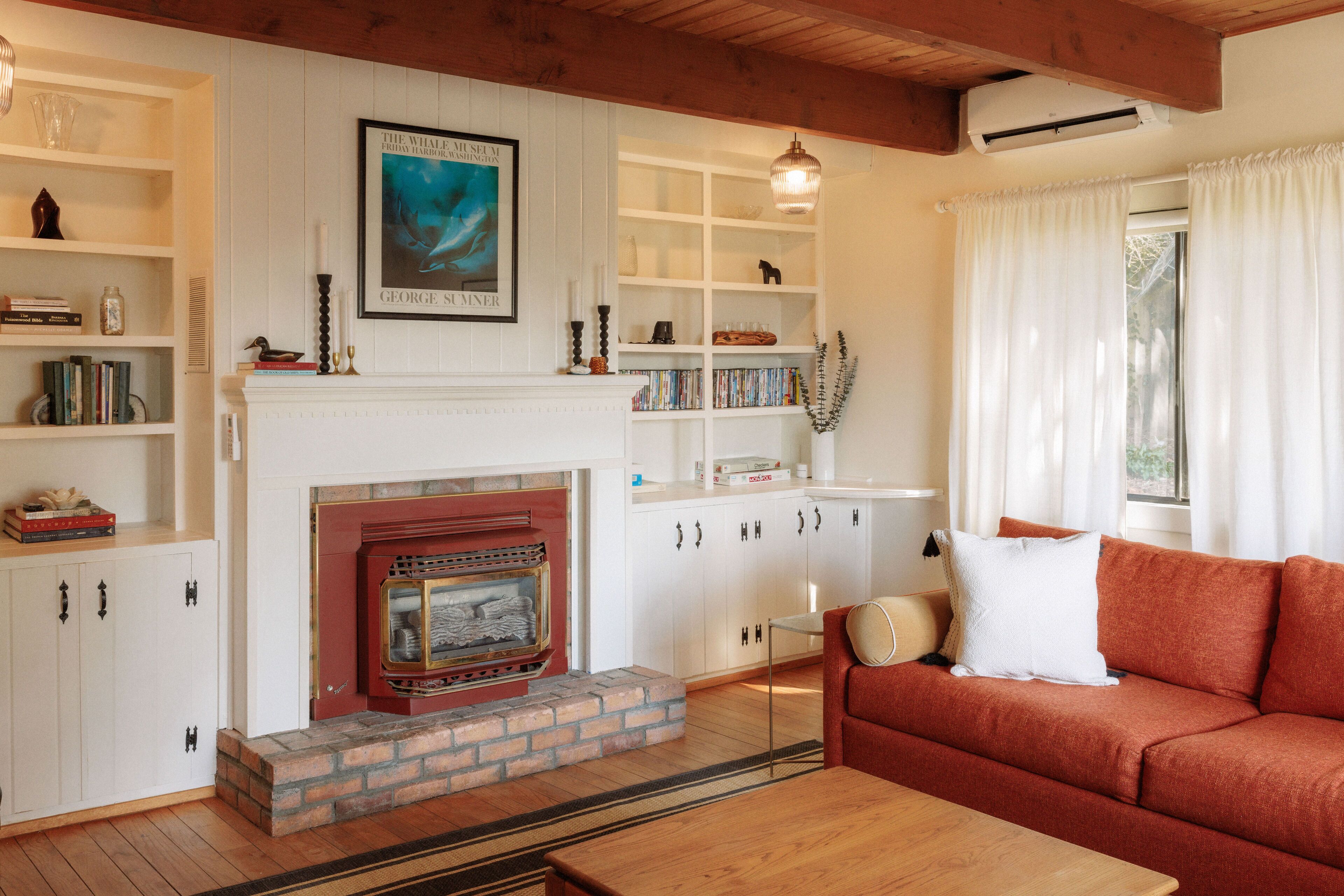 The Stuga - Walk to Water w/Views