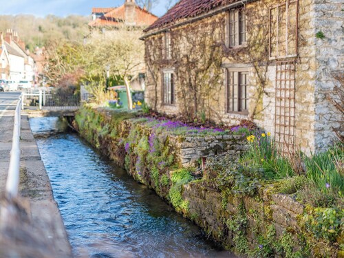 Beverley House - UK43519