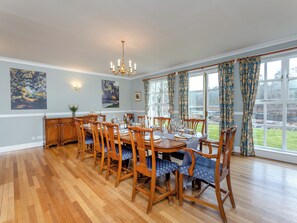 Dining - 6 bedroom accommodation in Beauly, near Inverness (Beauly, near Inverness)
