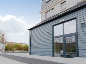 Exterior detail - Askival Studio - UKC6563 (Mallaig)