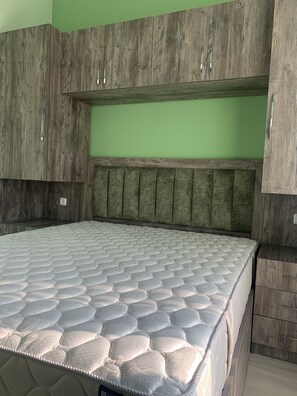 1 Schlafzimmer, Bügeleisen/Bügelbrett, kostenloses WLAN, Bettwäsche