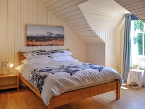 3 bedrooms, free WiFi, bed sheets - 3 bedroom accommodation in Rockcliffe, near Dalbeattie (Rockcliffe, near Dalbeattie)