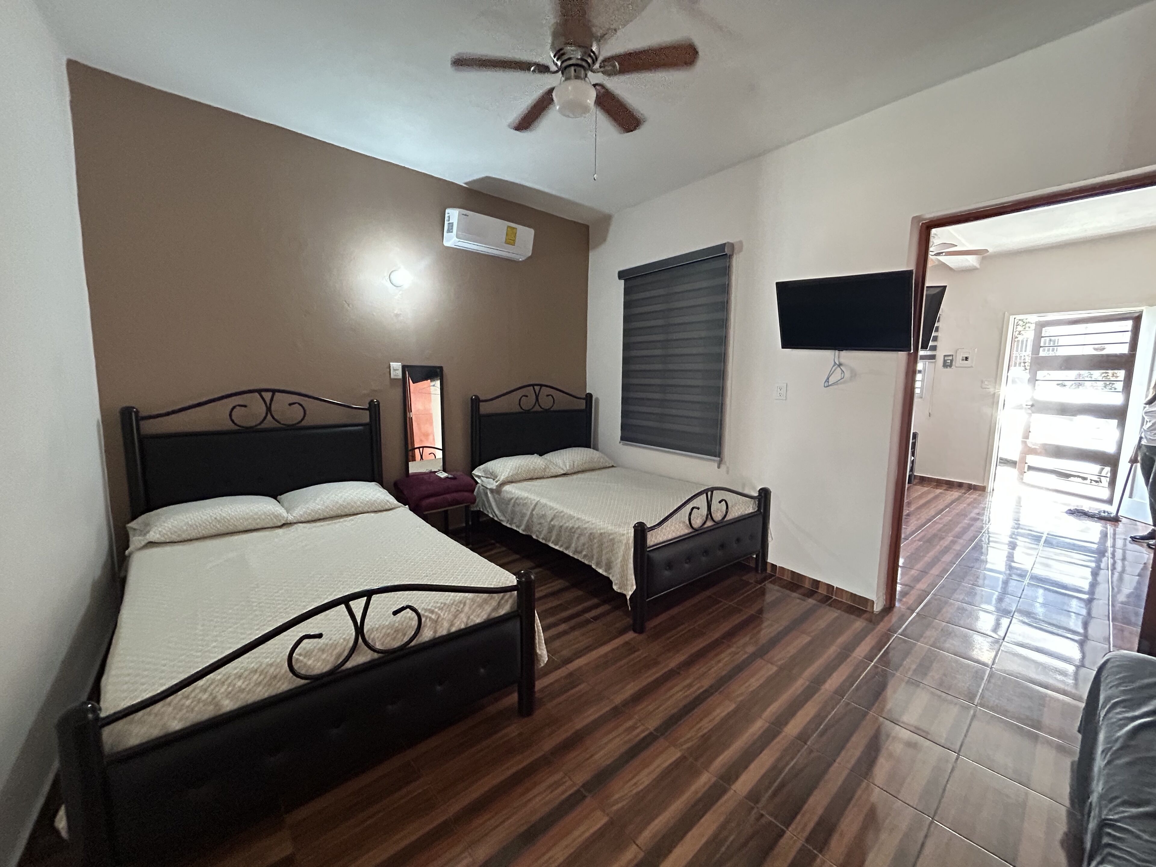 Cheap house 30 meters from the beach and boardwalk in Mazatlan