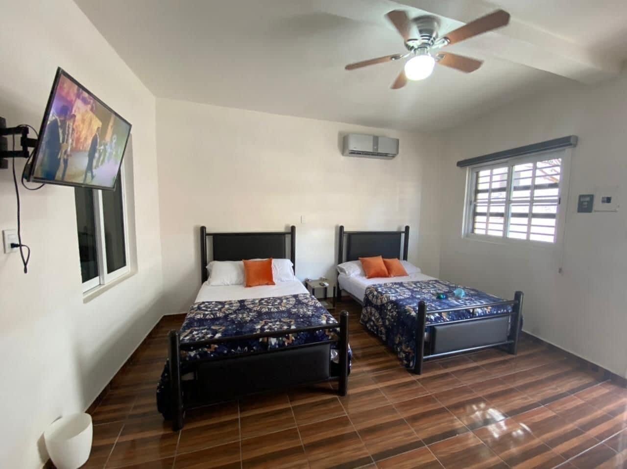 Cheap house 30 meters from the beach and boardwalk in Mazatlan