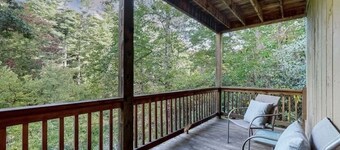 Cozy Sapphire Townhome <br>