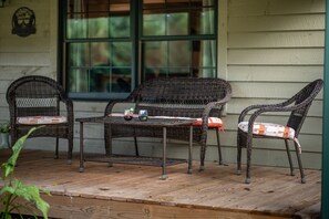 Terrace/patio - Mountain View Near Asheville | Extended Stay (Fletcher)