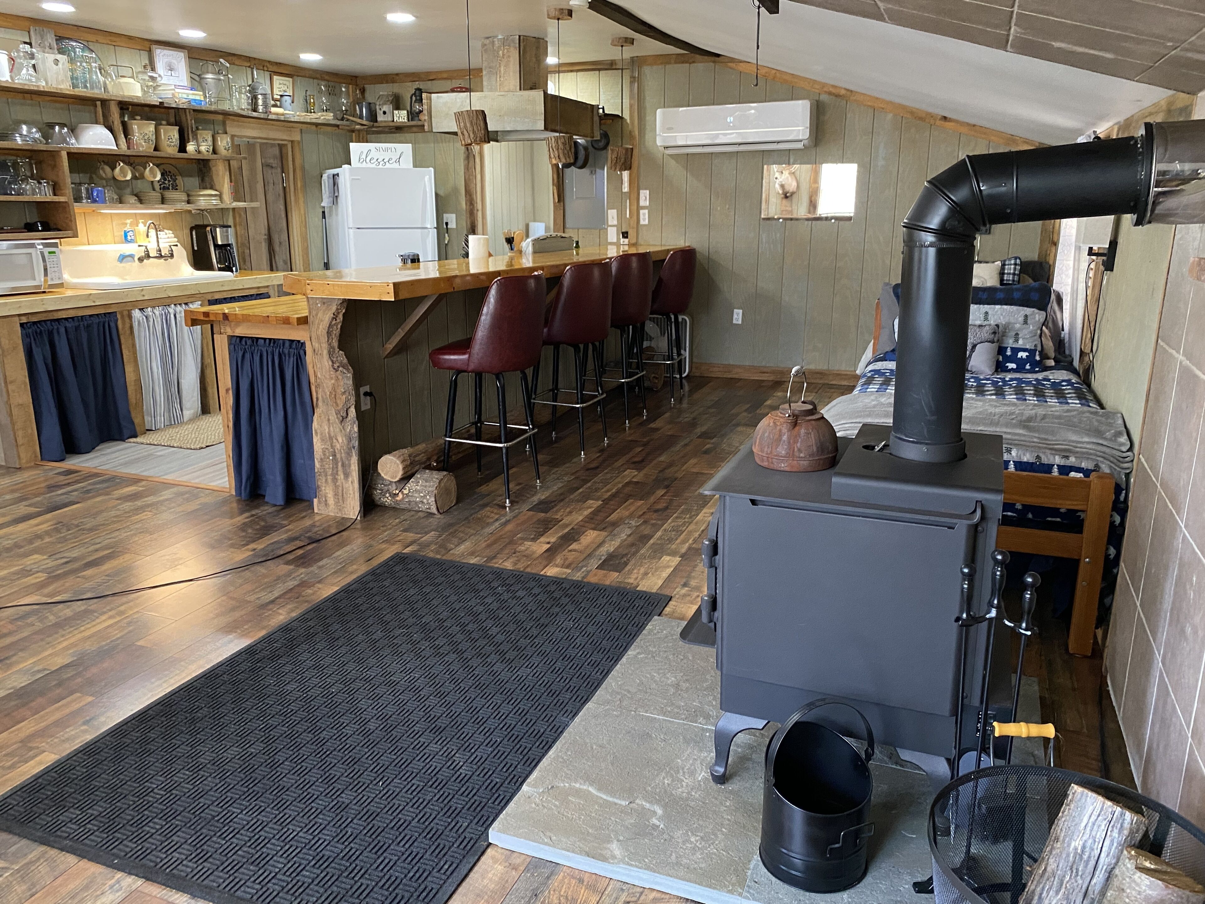 1 Schlafzimmer, Reisekinderbett, kostenloses WLAN, Bettwäsche