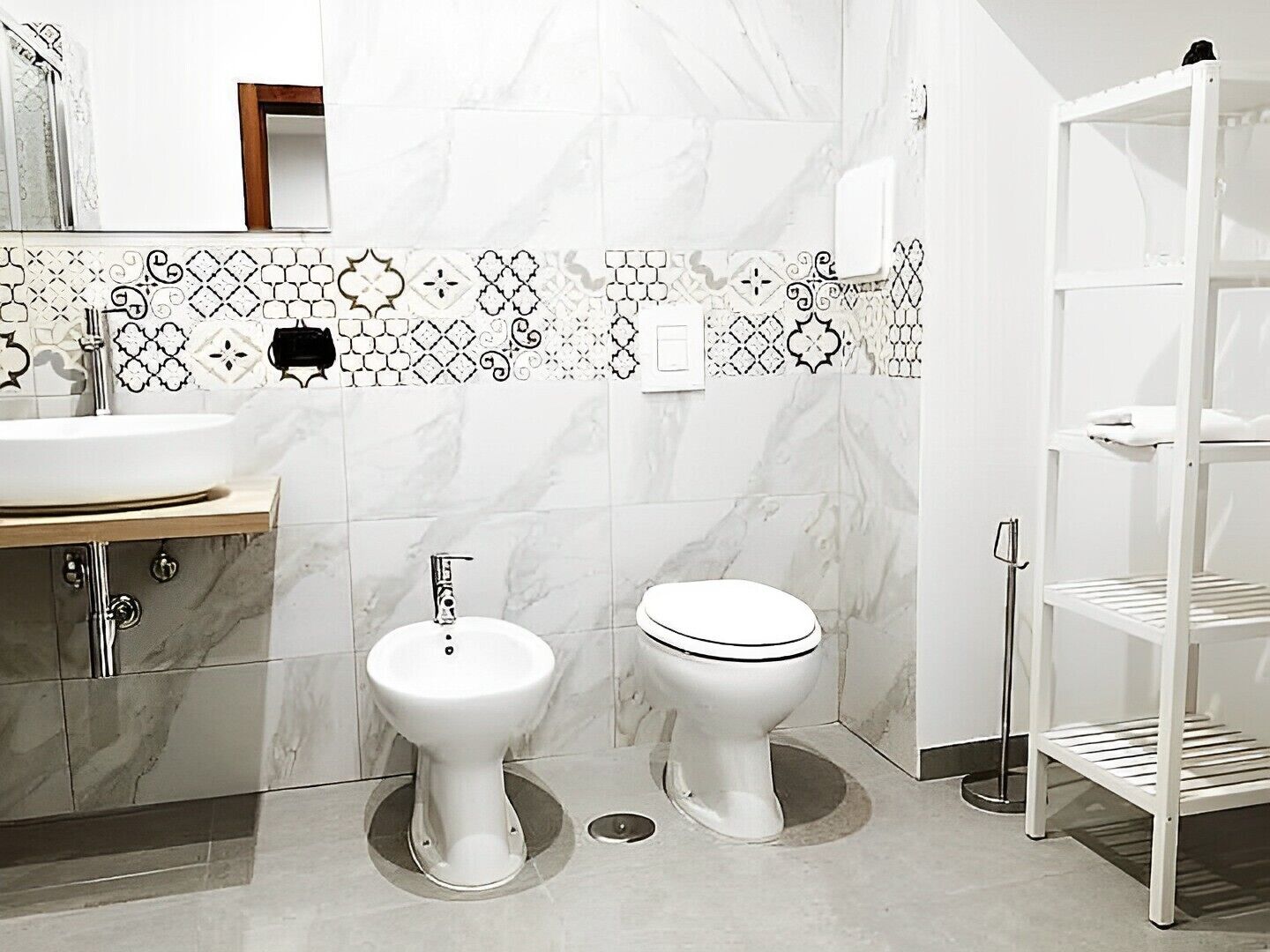 Luxury Flat in Center by the Sea