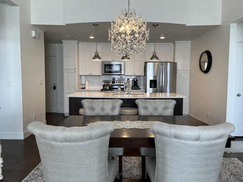 Upscale, 2 bedroom, 2 bath apartment. Convenient location at Rigden Farm.