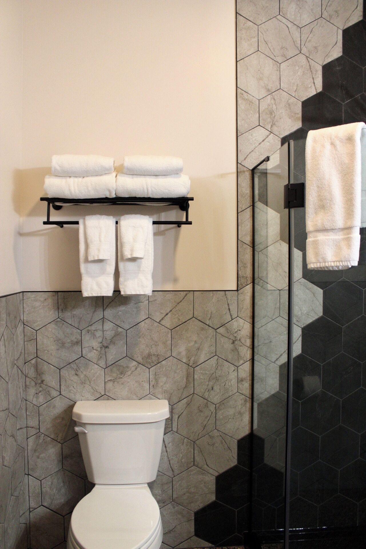 The Lodge- Kennedy Suite