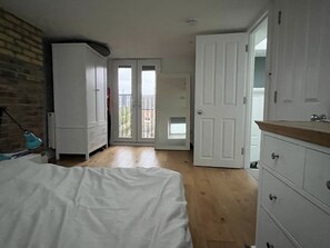 4 soverom, wi-fi og sengetøy