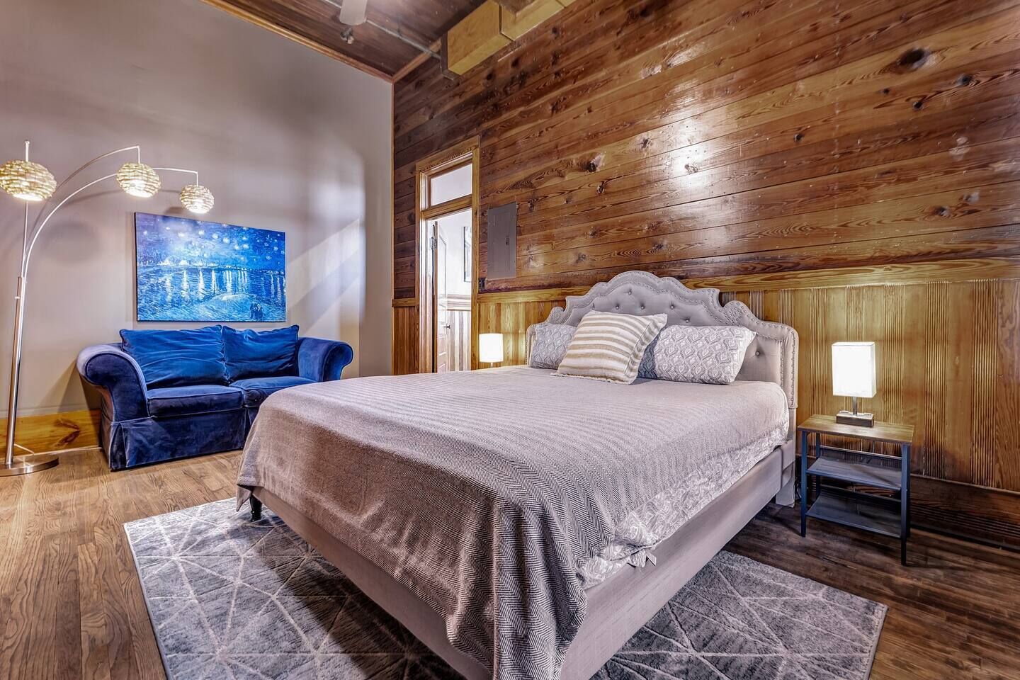 1 soverom, strykejern/-brett, wi-fi og sengetøy