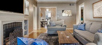 The Nook: 1st Floor, Near A&M, Comfy King Beds