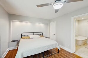 2 bedrooms, free WiFi, bed sheets