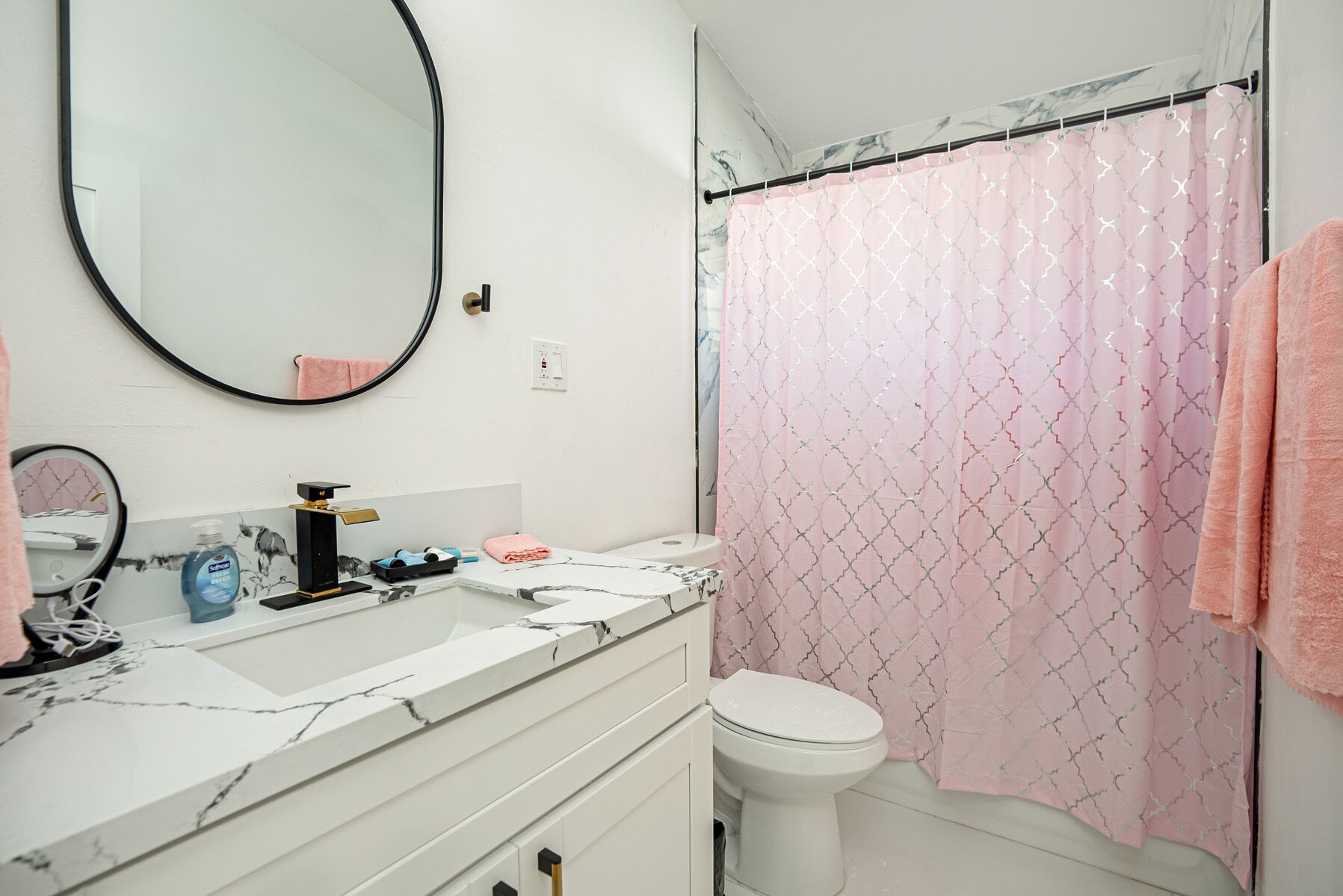 California Dreaming 4 Bed 2 Bath Home