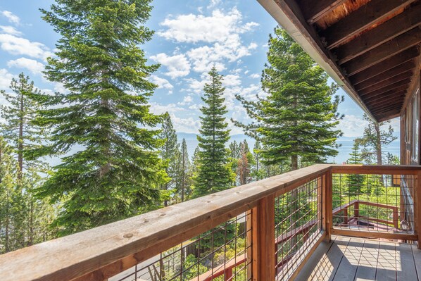 Property grounds - Hurricane Bay View - Lakeview - Dog OK - BUOY! (Tahoe City)