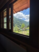 2 bedrooms, premium bedding, desk, laptop workspace