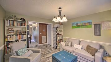 Télévision, lecteur de DVD, livres, vidéothÚque