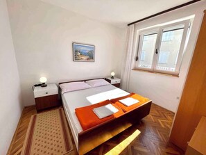 1 bedroom, WiFi - Holiday apartment with a balcony and sea view (Dramalj)