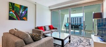 Stunning Esplanade City Stay