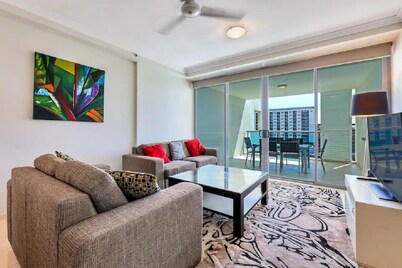 Stunning Esplanade City Stay