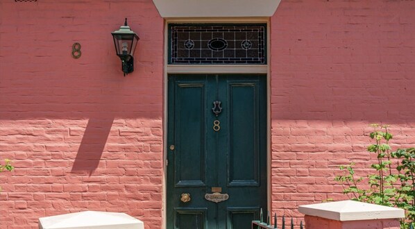 Exterior detail - Historic Battery Point Cottage (Battery Point)