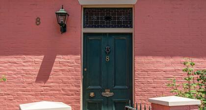 Historic Battery Point Cottage