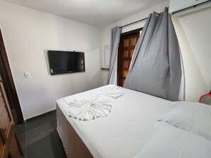 2 bedrooms, free WiFi - Foot on the sand (Porto Seguro)