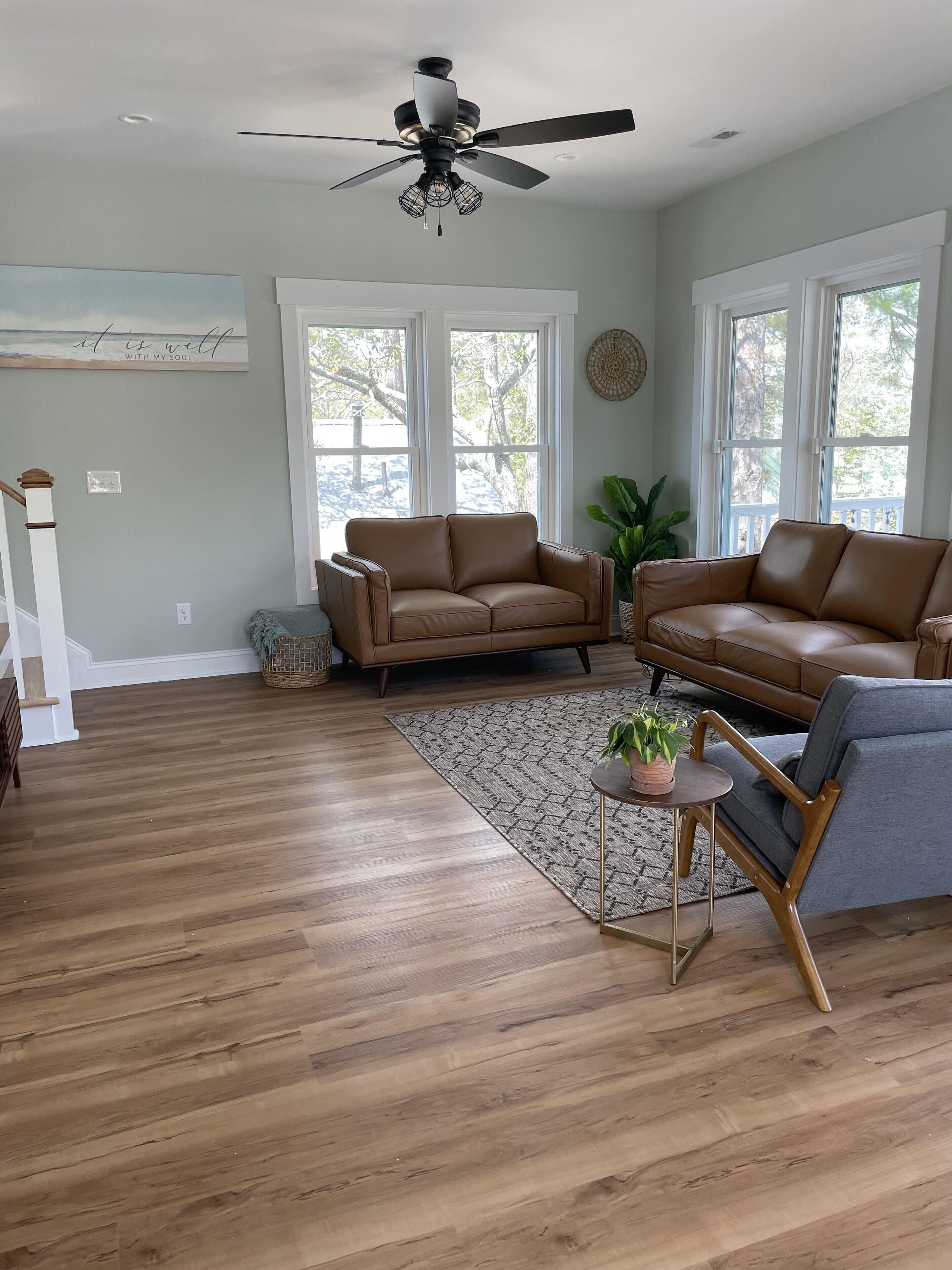 New construction at OKI Just minutes from the beach. Sleeps 8!