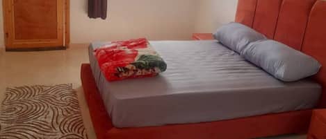 2 habitaciones y ropa de cama