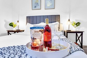 5 habitaciones, escritorio, tabla de planchar con plancha y wifi gratis