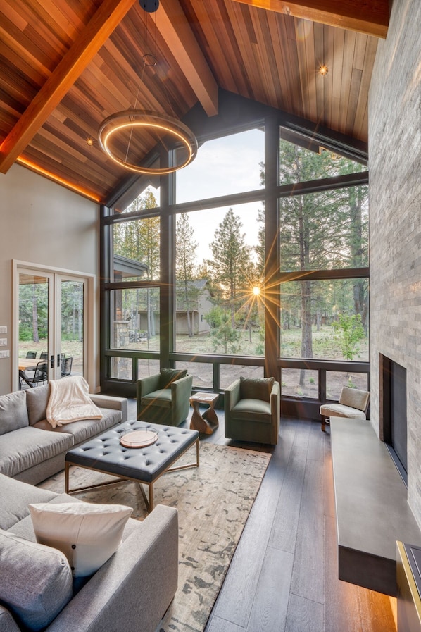 Smart TV, fireplace, video games, DVD player