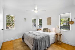 3 habitaciones, tabla de planchar con plancha y wifi gratis 